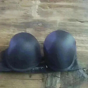 Strapless bra